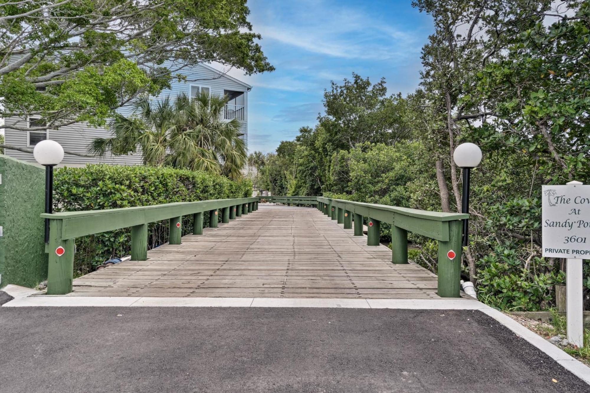 Condo With Pool And Gulf Access On Anna Maria Island! Холмс-Бич Экстерьер фото