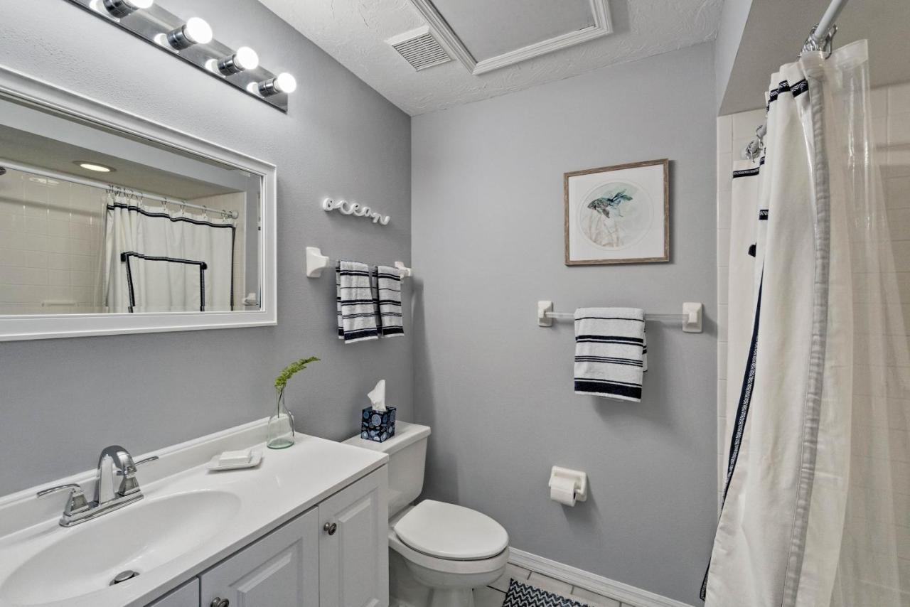 Condo With Pool And Gulf Access On Anna Maria Island! Холмс-Бич Экстерьер фото